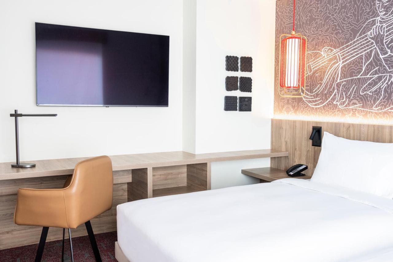 Hyatt Centric Soalteemode Kathmandu Hotel Exterior photo