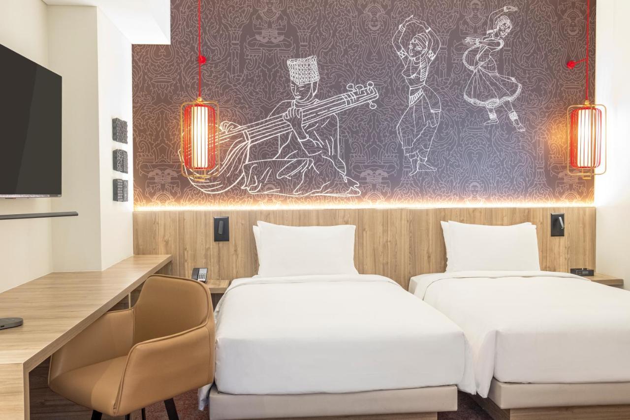 Hyatt Centric Soalteemode Kathmandu Hotel Exterior photo
