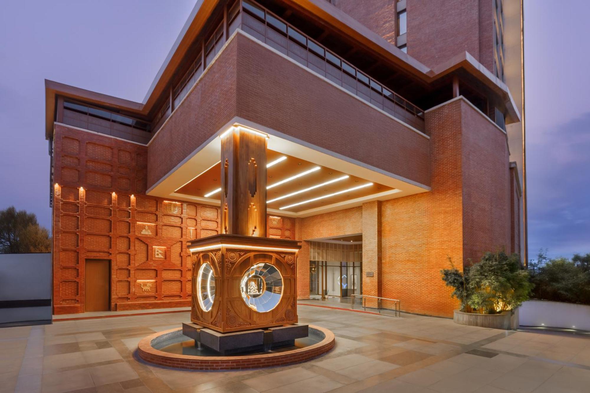 Hyatt Centric Soalteemode Kathmandu Hotel Exterior photo